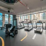 Higuests - Designer Studio In Dubai Marina With Amazing Views
